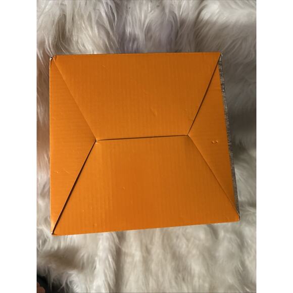 Young Living Lantern Essential Oil Ultrasonic Diffuser Limited Edition Gray New - Picture 9 of 13